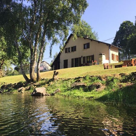 Maison Lac De Pareloup -Les Pieds Dans L'Eau- Arvieu Exterior photo